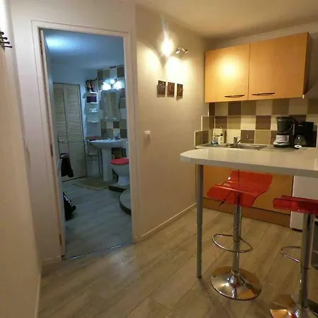 Rez-de-chaussee, A Lesquin/lille Aeroport Lesquin