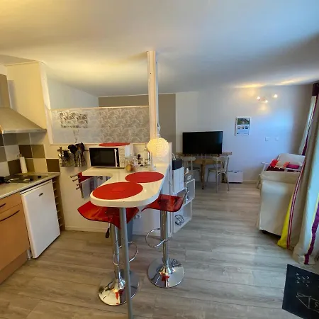 Rez-de-chaussee, A Lesquin/lille Aeroport * Lesquin