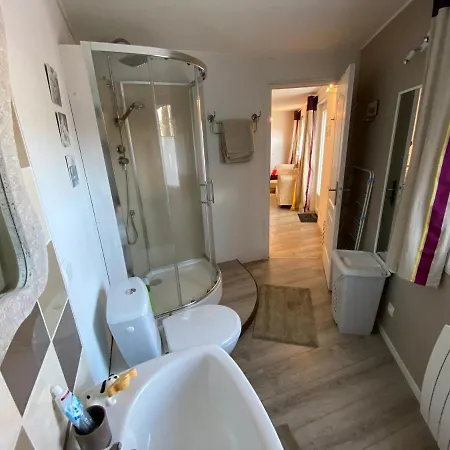 Appartement Rez-de-chaussee, A Lesquin/lille Aeroport