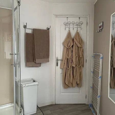 Appartement Rez-de-chaussee, A Lesquin/lille Aeroport